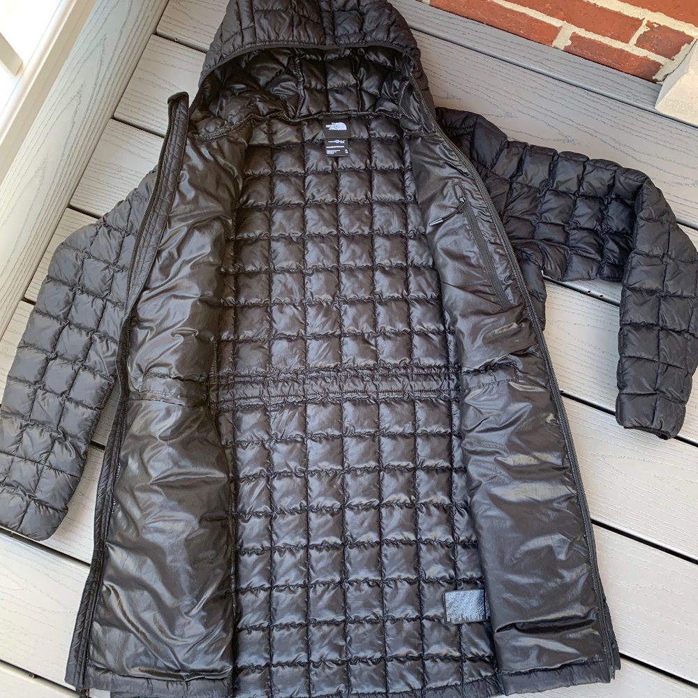 The North Face ThermoBall Hooded Parka - Picture 6 of 14